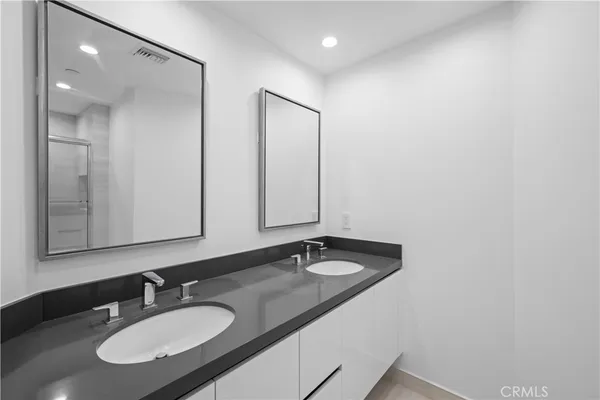 $5,400 | 4214 Fulton Avenue, Unit 202, Studio City, CA 91604