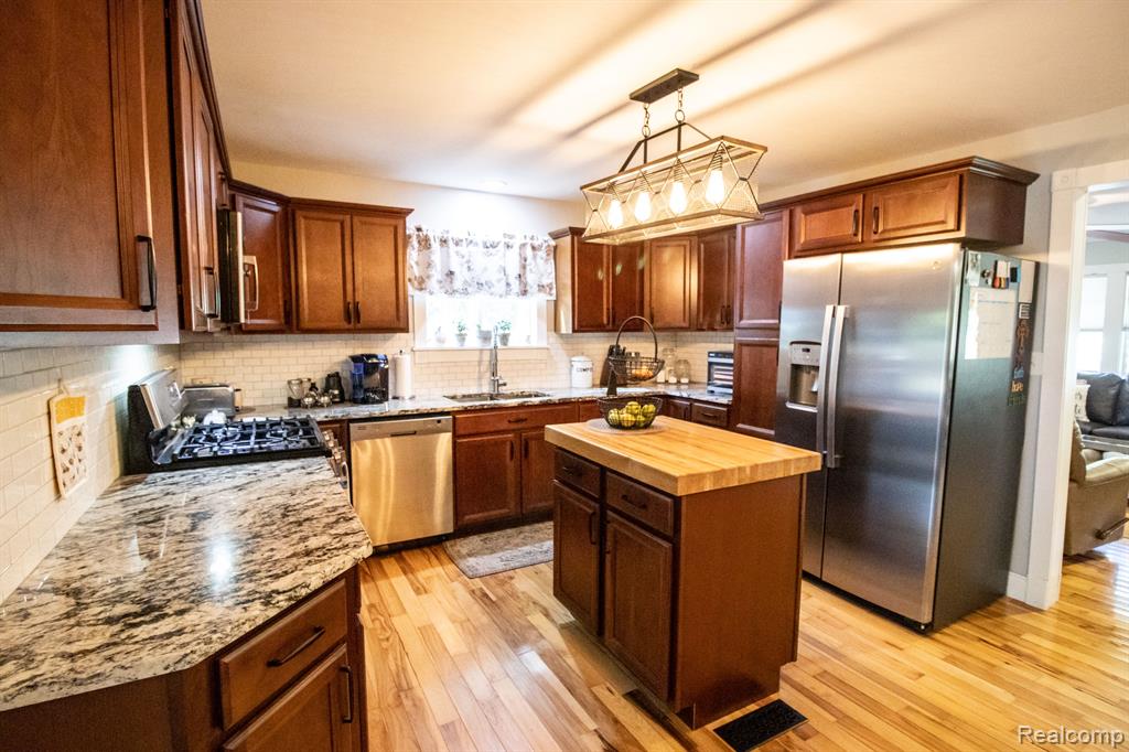 12595 Budd Road Burt, MI 48417 - Photo 8 of 64