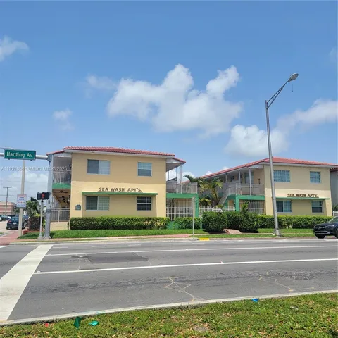 $1,675 | 7400 Harding Avenue, Unit 15, Miami Beach, FL 33141