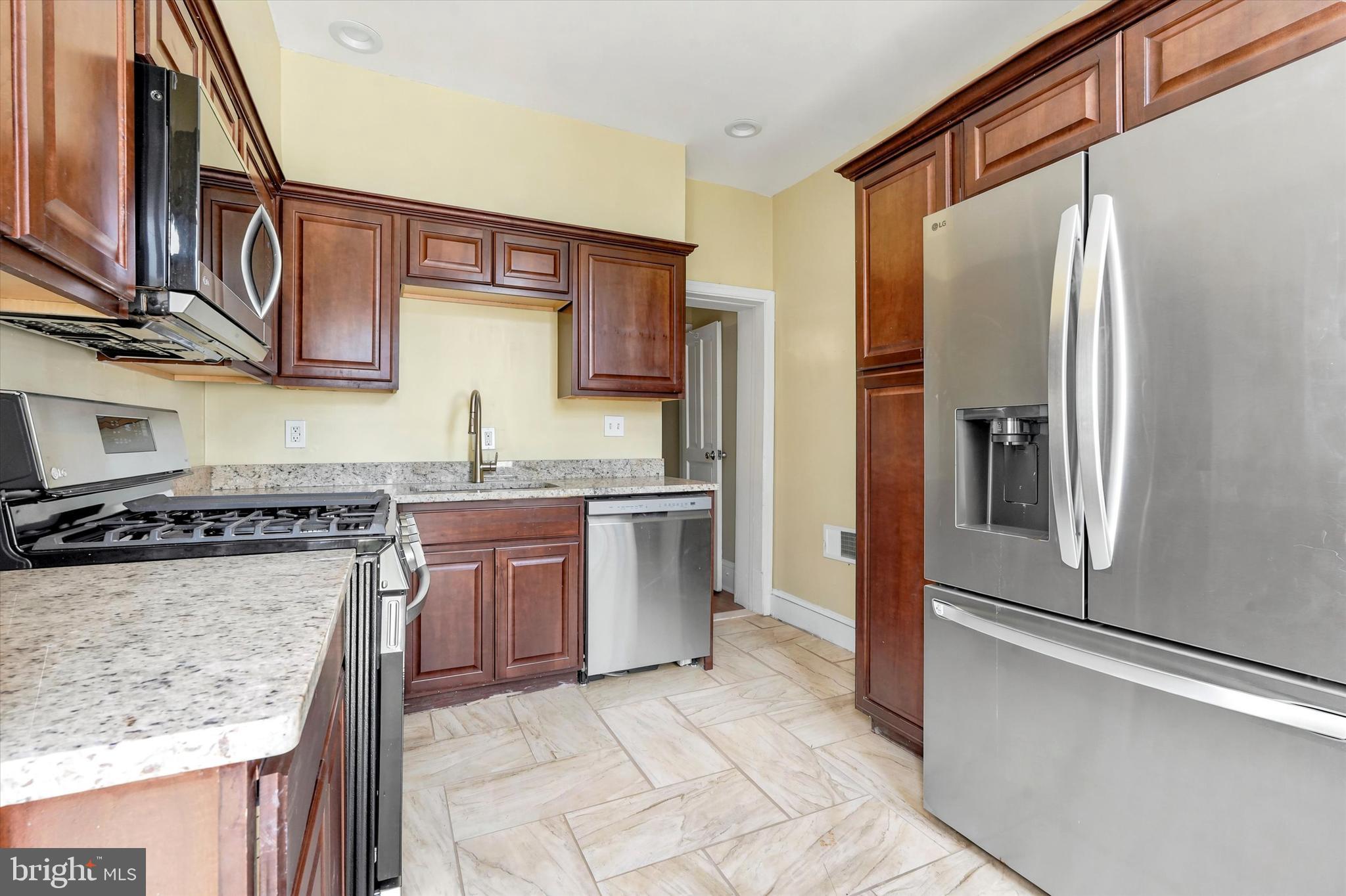 3716 Stanton Street Philadelphia, PA 19129 - Photo 5 of 15 Gallery Image 5