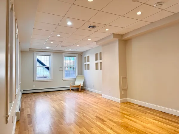 $3,900 | 20 Cumberland Street, Unit 1, Boston, MA 02115