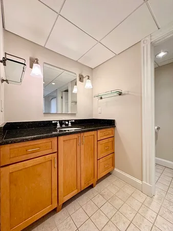 $3,900 | 20 Cumberland Street, Unit 1, Boston, MA 02115