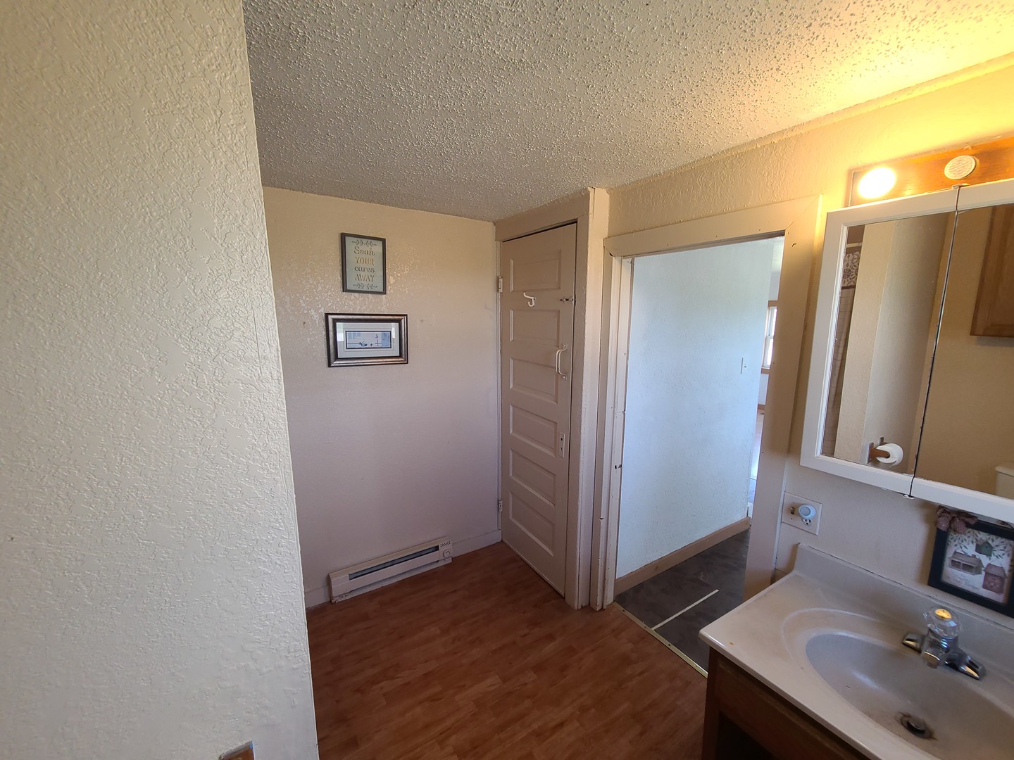 7006 South Unity Road Polo, IL 61064 - Photo 6 of 29