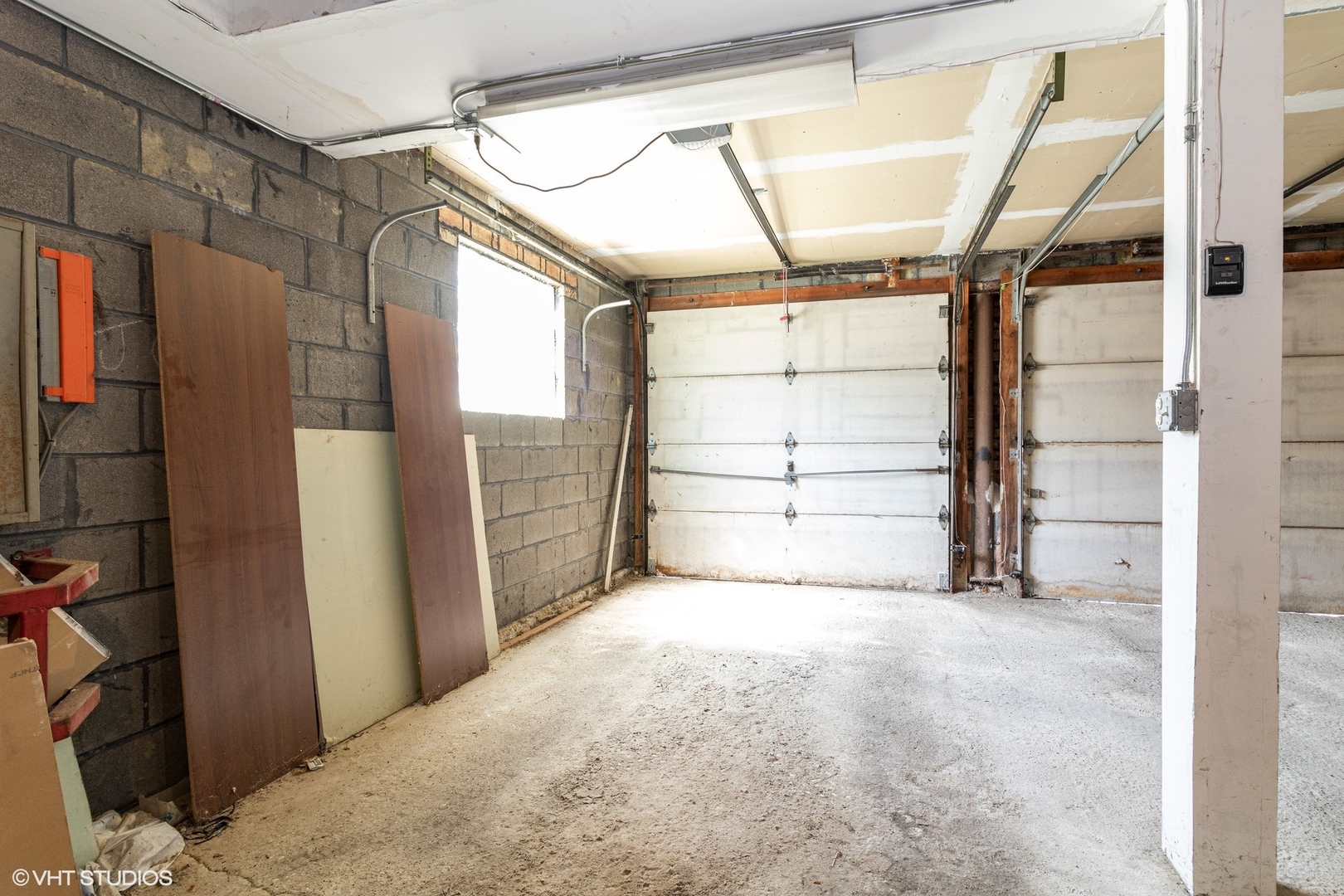 7033 Mather Avenue, Unit 2A Chicago Ridge, IL 60415 - Photo 10 of 10 a view of a room with an empty space