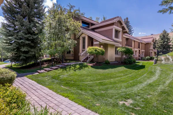 $1,395,000 | 2724 Sunburst Condo Drive, Sun Valley, ID 83353