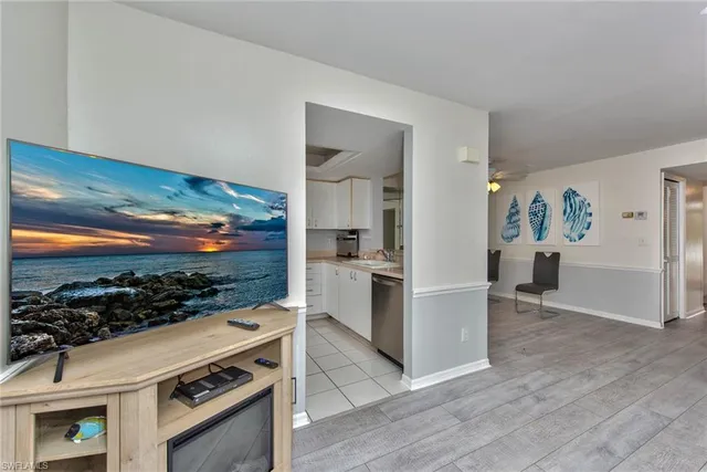 $1,900 | 7360 Glenmoor Lane, Unit 4208, Naples, FL 34104