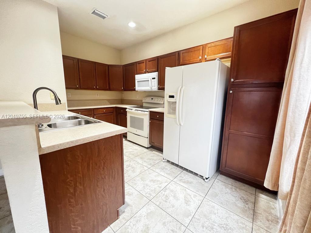 17001 Southwest 96th Street Miami, FL 33196 - Photo 7 of 17