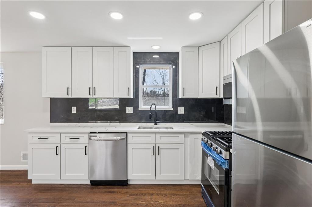 826 Blue Ridge Road Pittsburgh, PA 15239 - Photo 16 of 26 Gallery Image 16