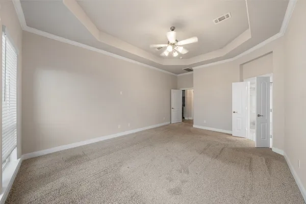 $4,000 | 1524 North Blue Bonnet Lane, Angleton, TX 77515