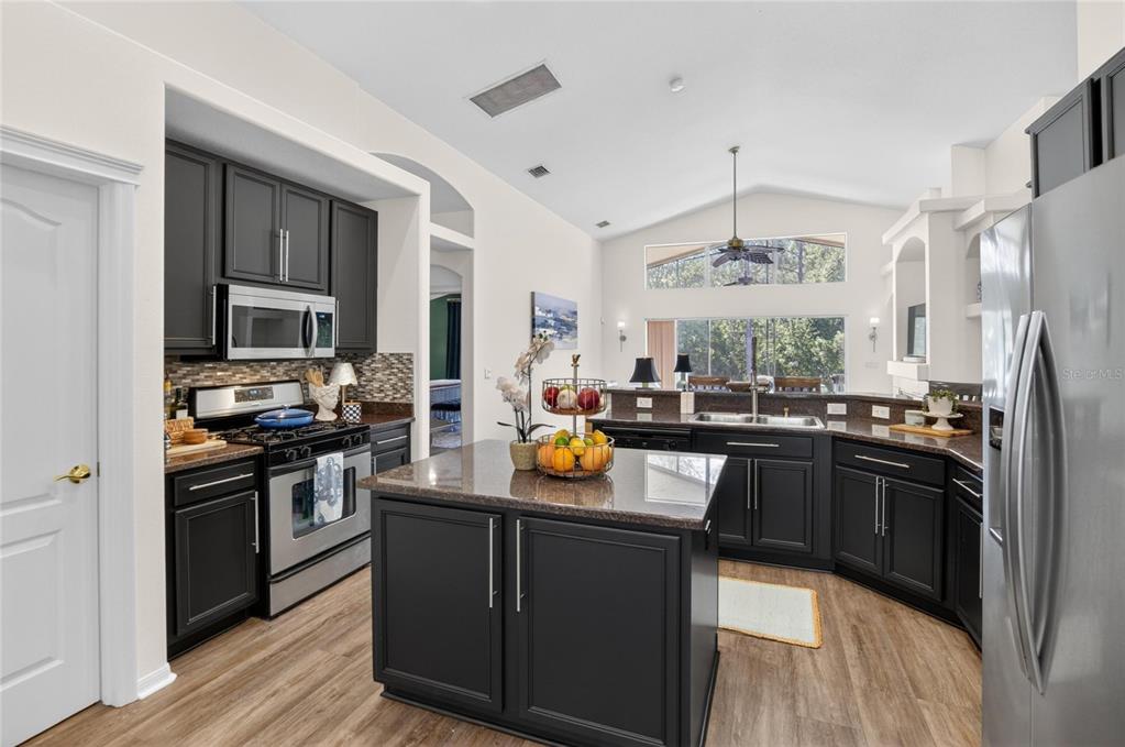 8215 Myrtle Point Way Tampa, FL 33647 - Photo 17 of 51