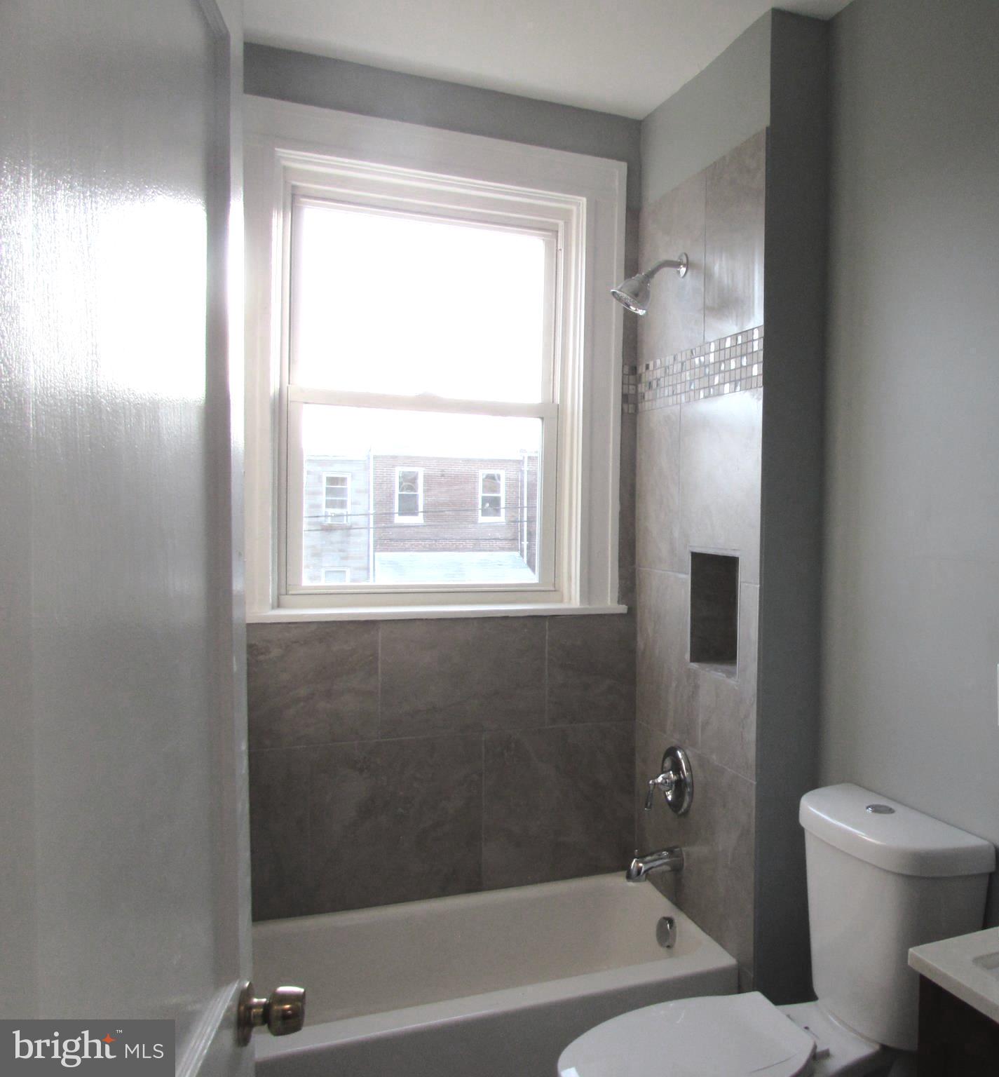 2735 Chesterfield Avenue Baltimore, MD 21213 - Photo 13 of 30 Bath (Master)