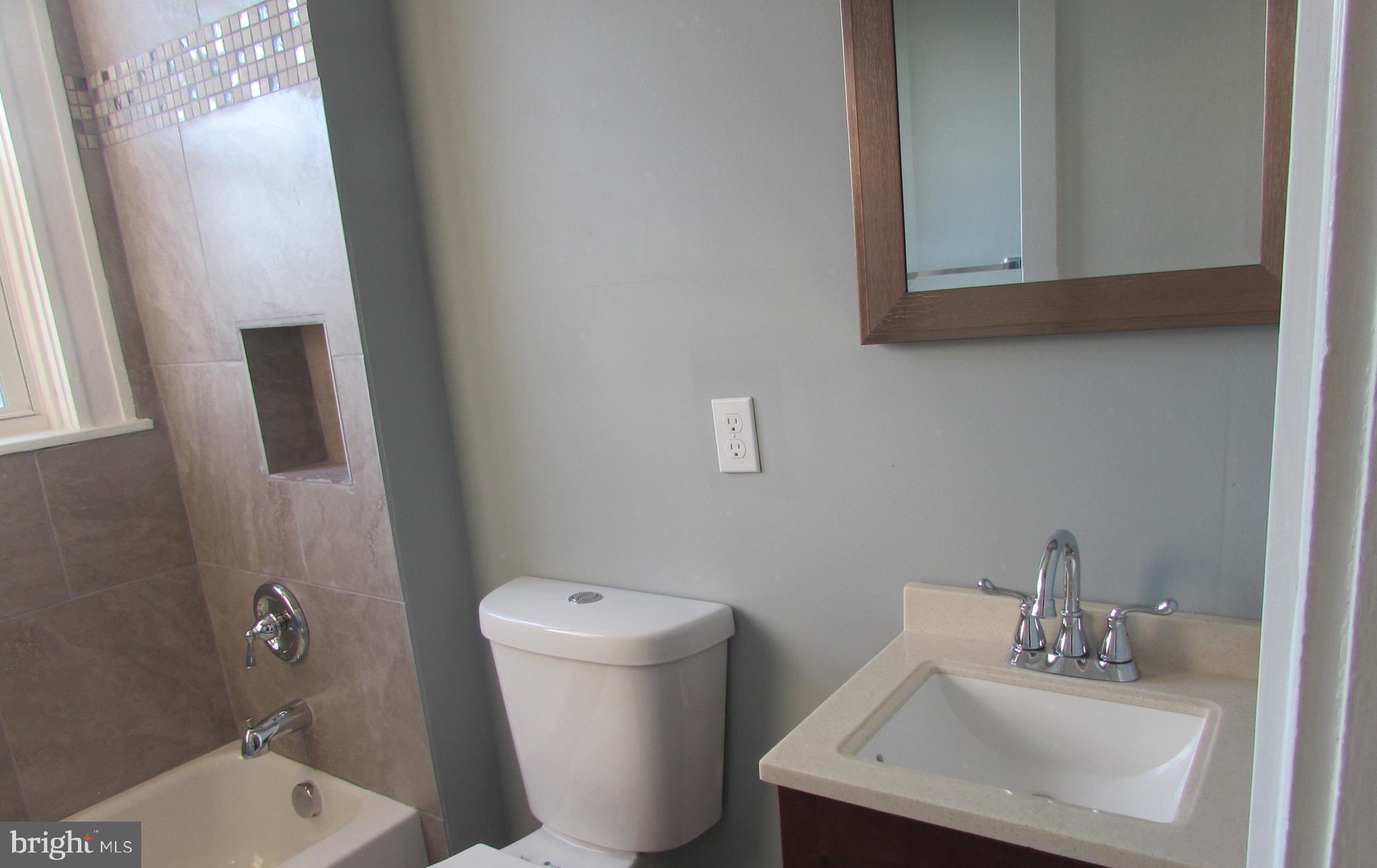 2735 Chesterfield Avenue Baltimore, MD 21213 - Photo 14 of 30 Bath