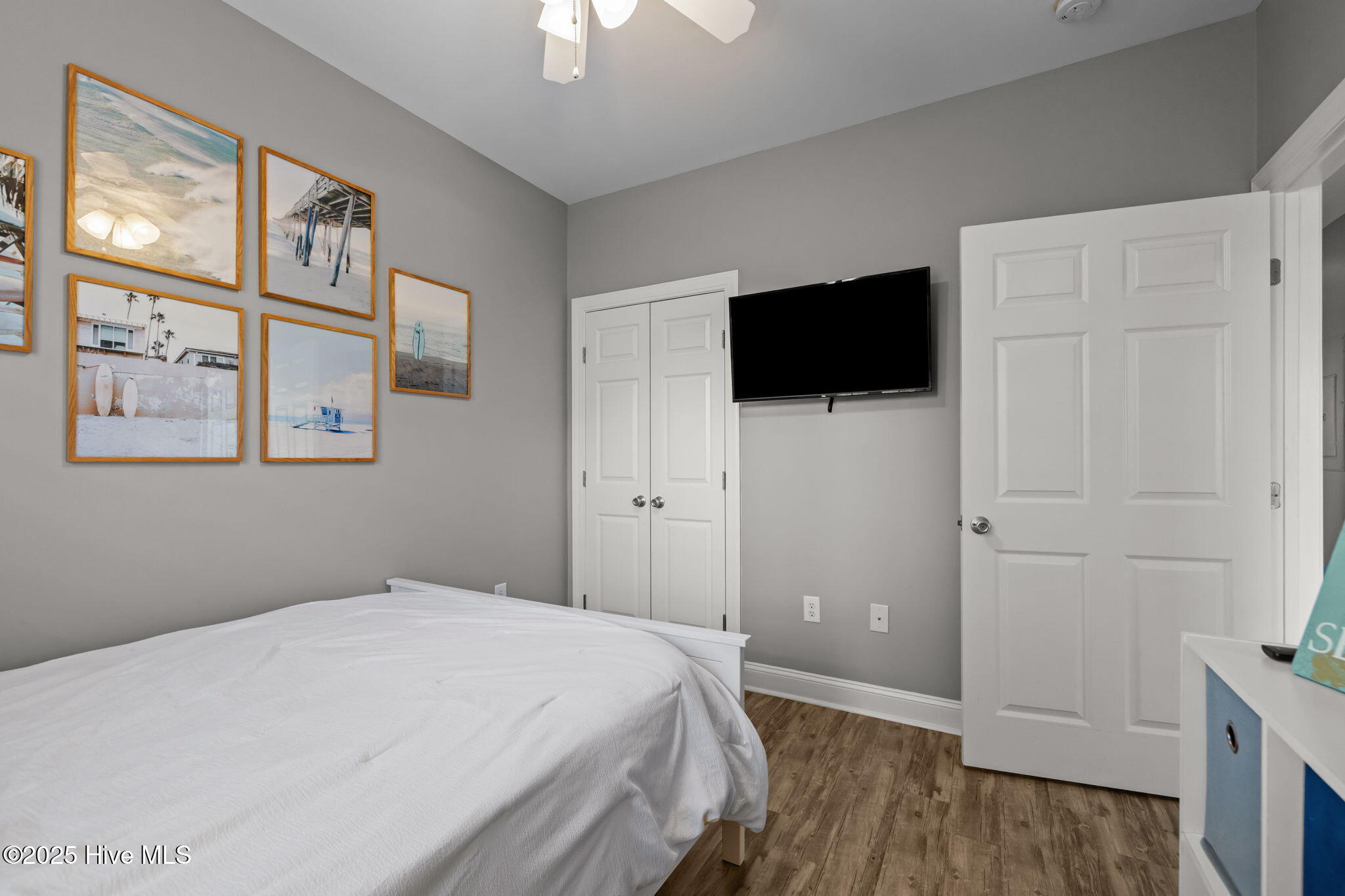 1700 Salter Path Road, Unit S204 Indian Beach, NC 28512 - Photo 36 of 59 Guest room