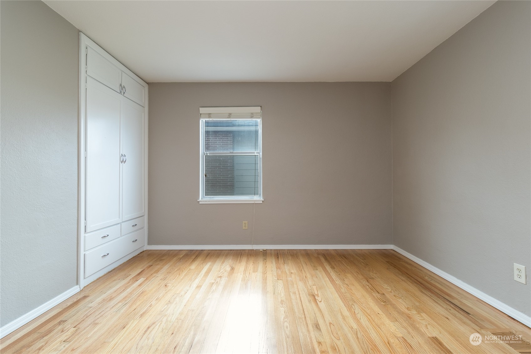 1055 St John Walla Walla, WA 99362 - Photo 11 of 27 wooden floor in an empty room