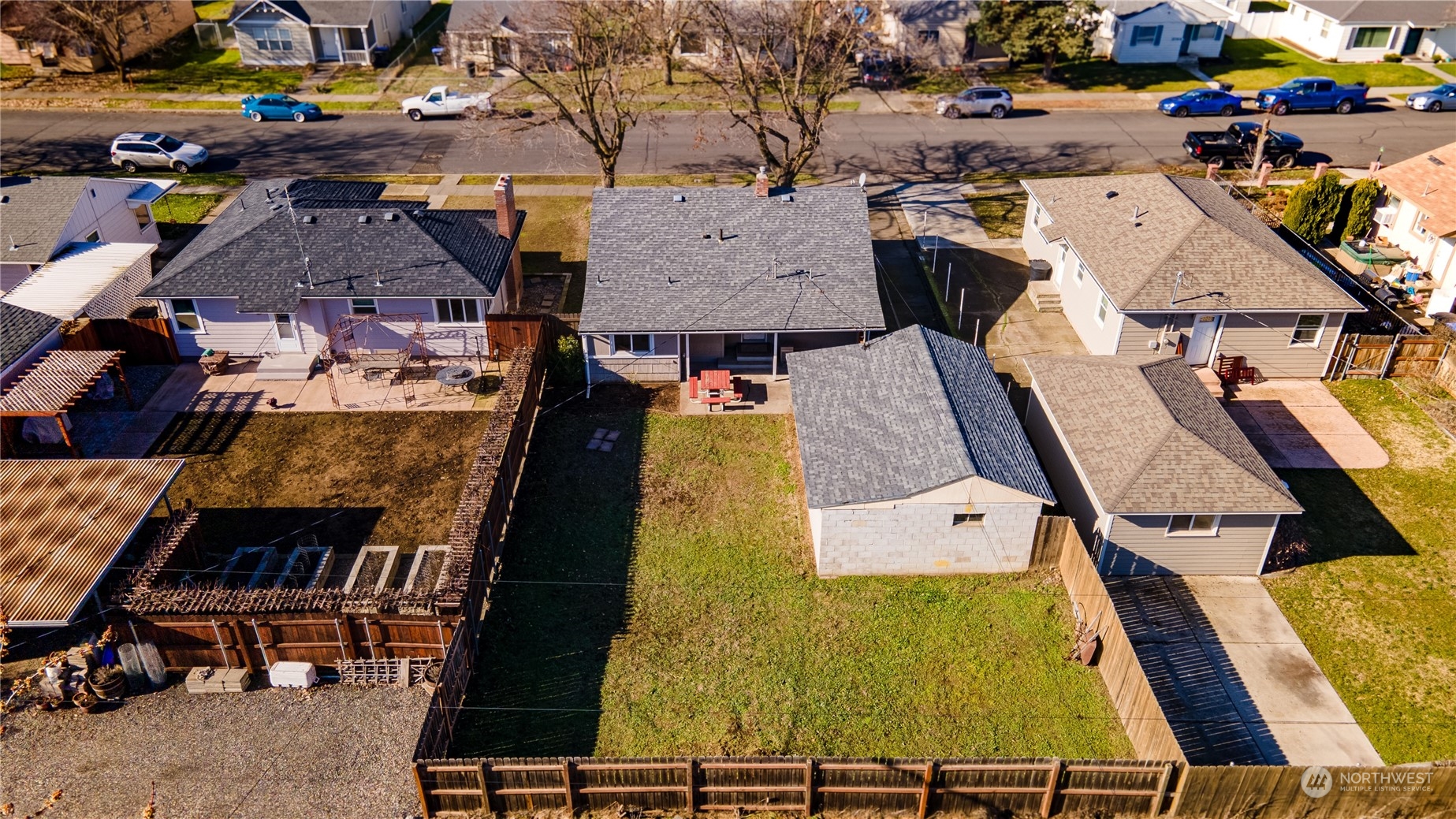 1055 St John Walla Walla, WA 99362 - Photo 25 of 27 an aerial view of residential houses with outdoor space