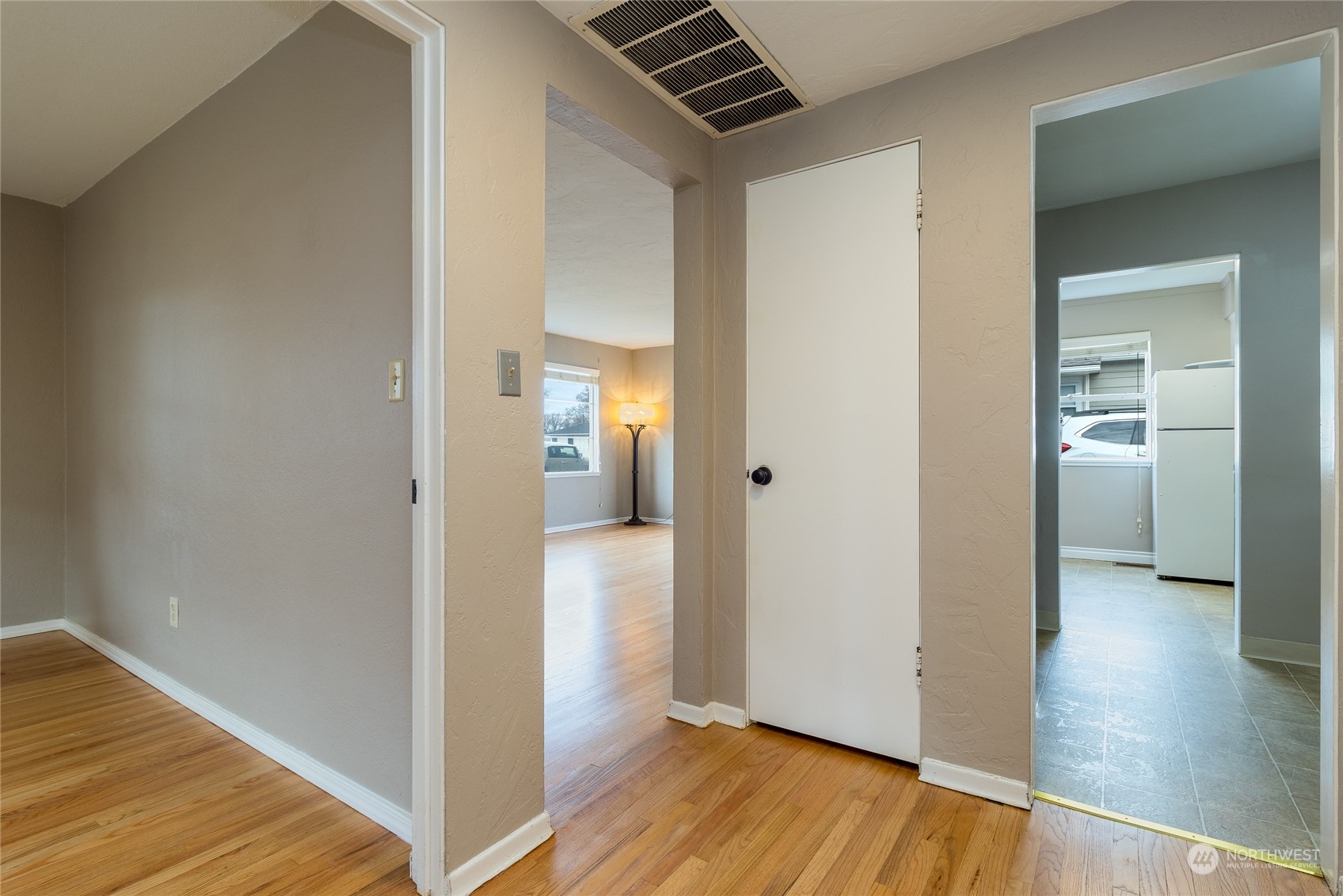 1055 St John Walla Walla, WA 99362 - Photo 10 of 27 a view of hallway with wooden floor