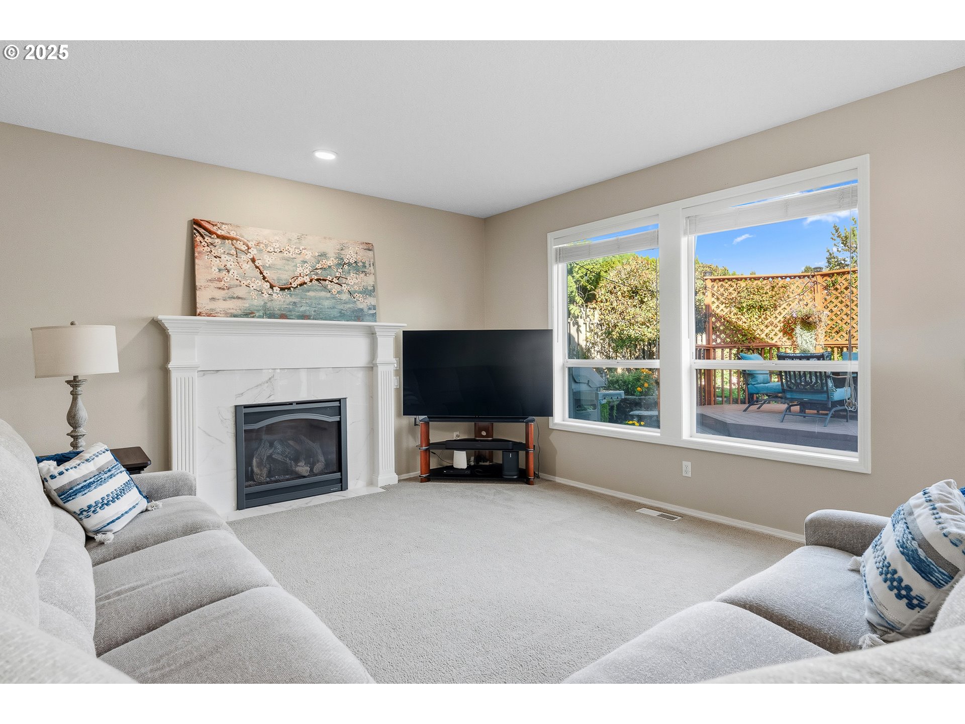 20194 Canyon Ridge Drive Oregon City, OR 97045 - Photo 11 of 41 a living room with furniture and a fireplace