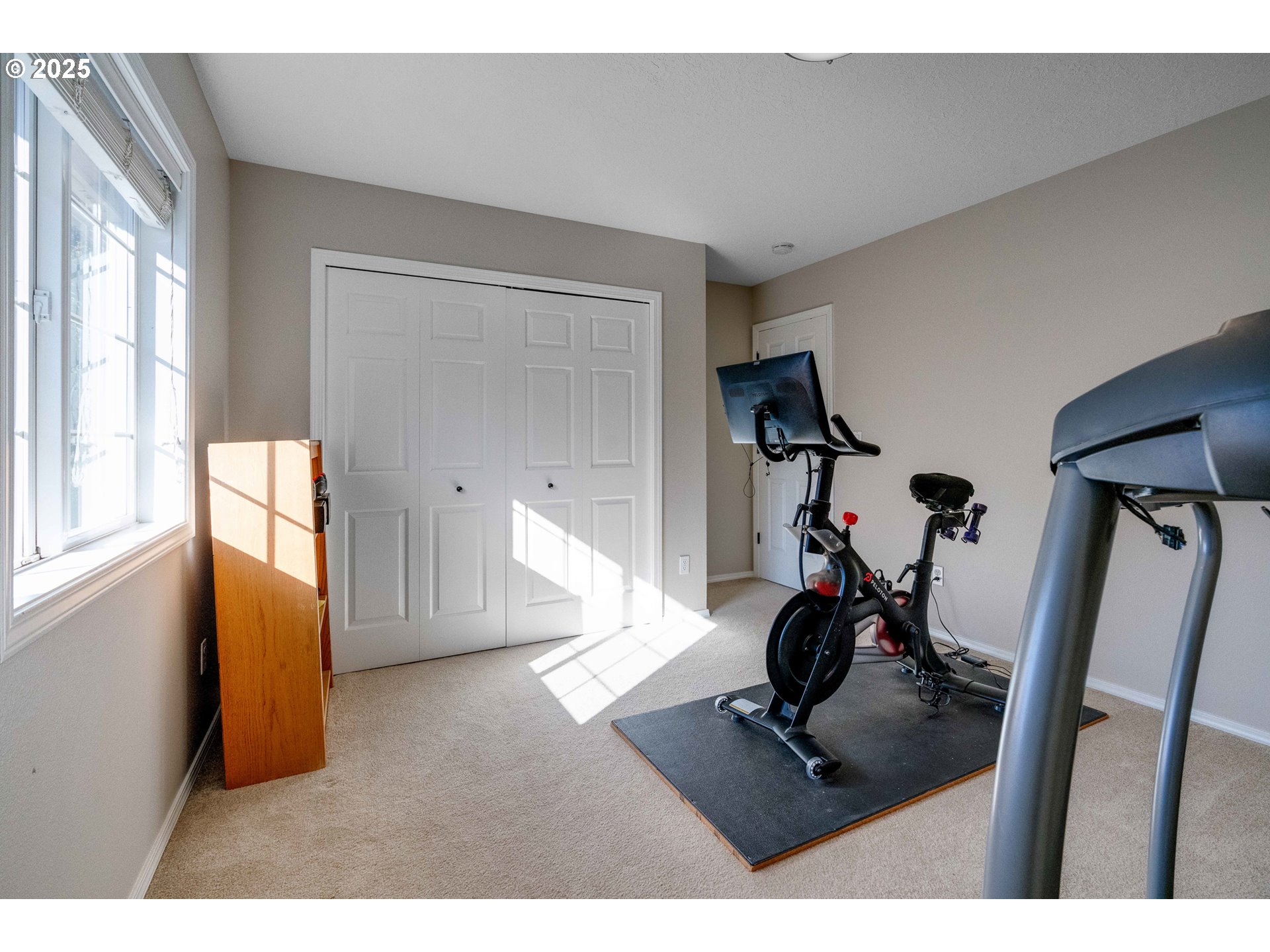 20194 Canyon Ridge Drive Oregon City, OR 97045 - Photo 27 of 41 a view of a room with gym equipment