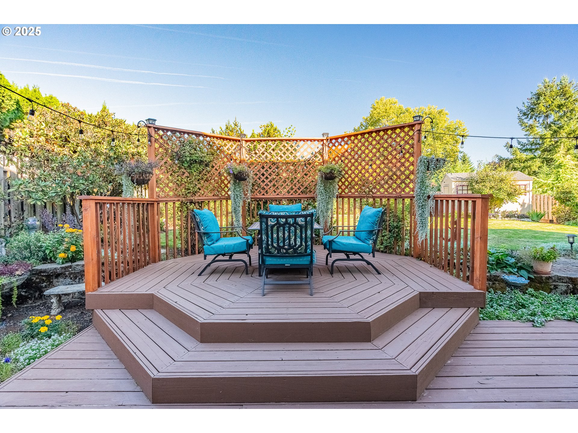 20194 Canyon Ridge Drive Oregon City, OR 97045 - Photo 29 of 41 a view of outdoor sitting area with furniture