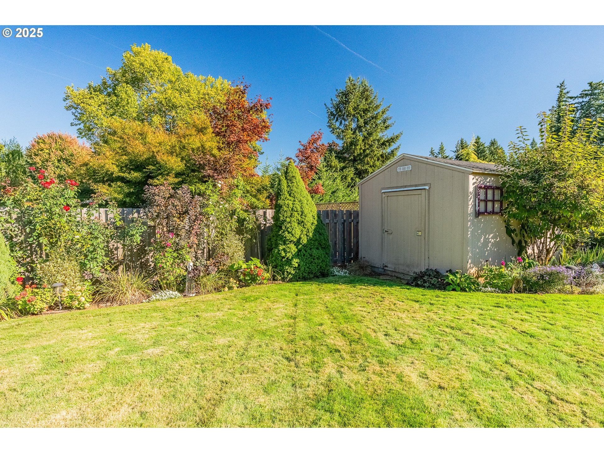 20194 Canyon Ridge Drive Oregon City, OR 97045 - Photo 36 of 41 a view of an outdoor space and a yard
