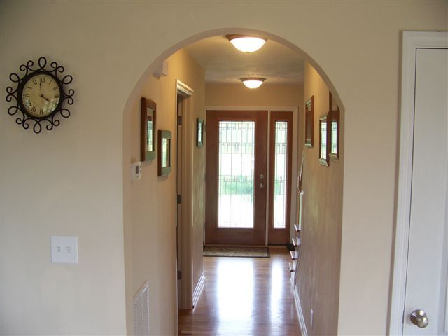 1650 White Church Road Fincastle, VA 24090 - Photo 10 of 20 hallway