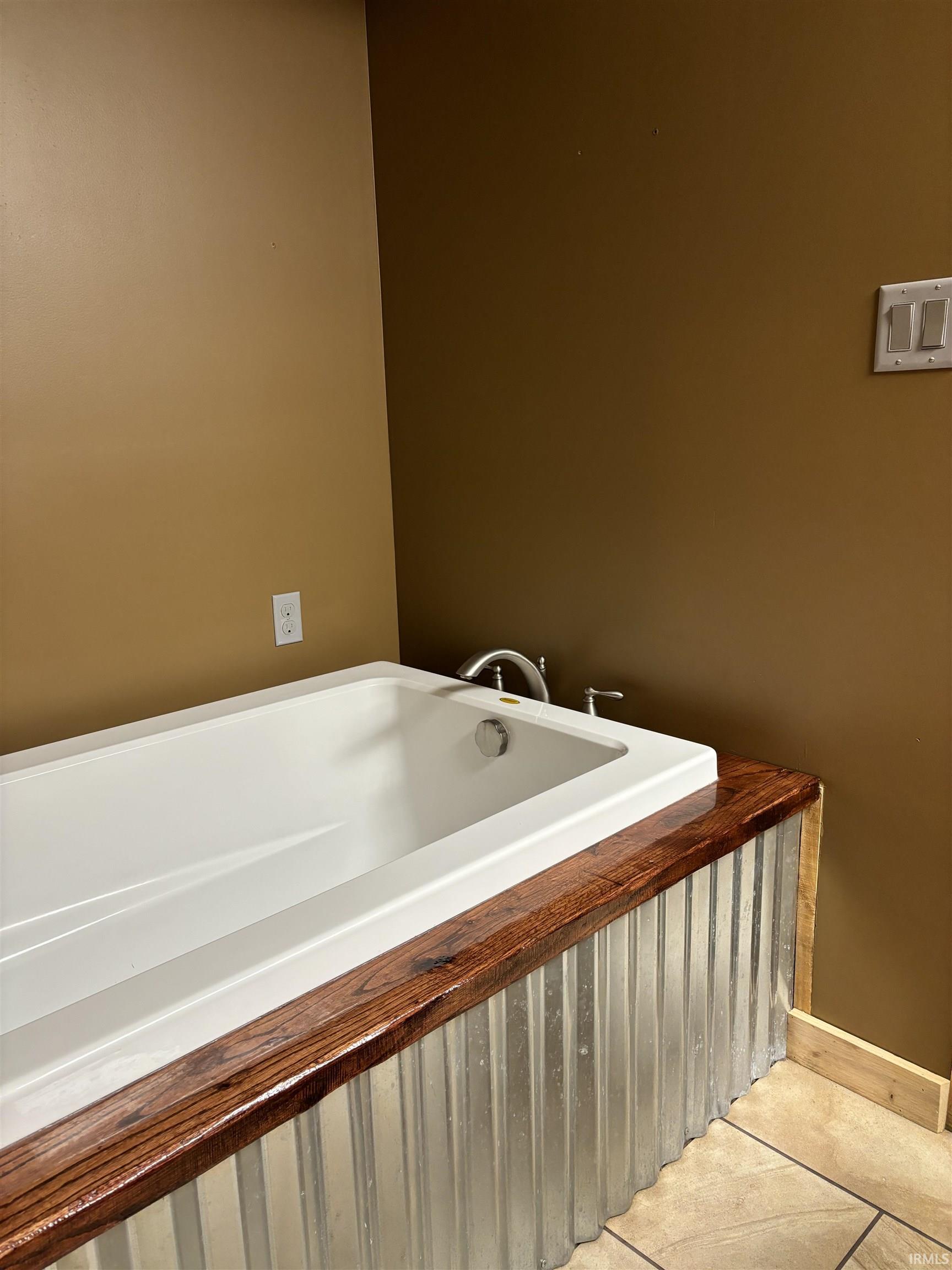 3201 Kleitz Road Evansville, IN 47720 - Photo 24 of 36 Gallery Image 24