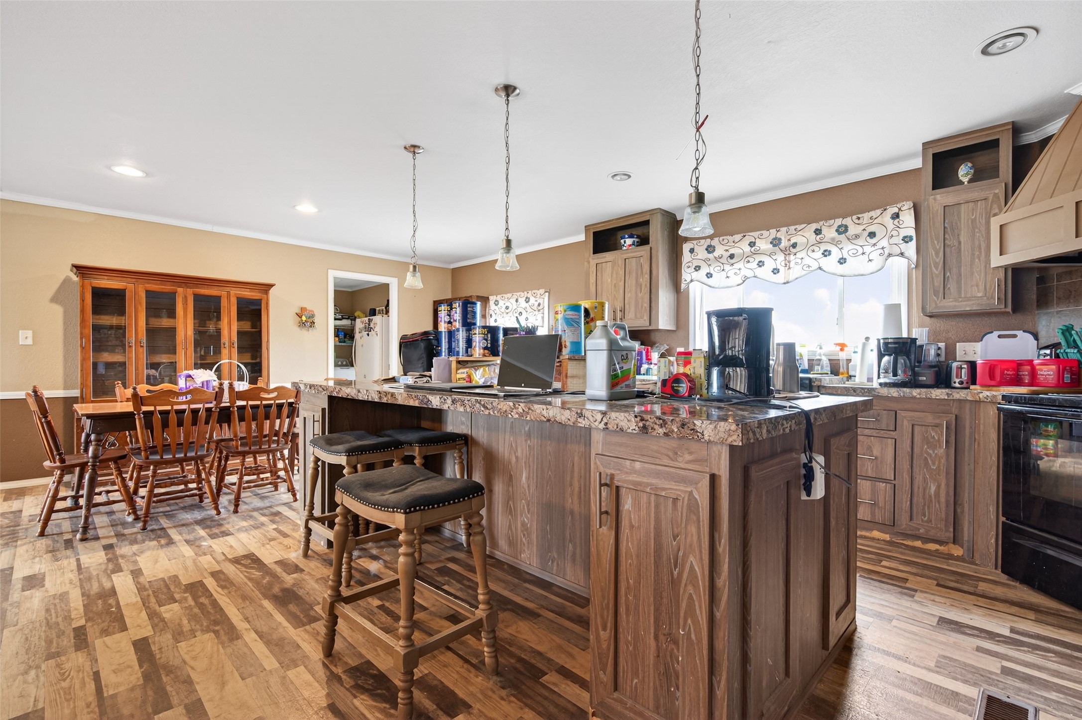 3588 Center Hill Road Bellville, TX 77418 - Photo 11 of 34 Kitchen