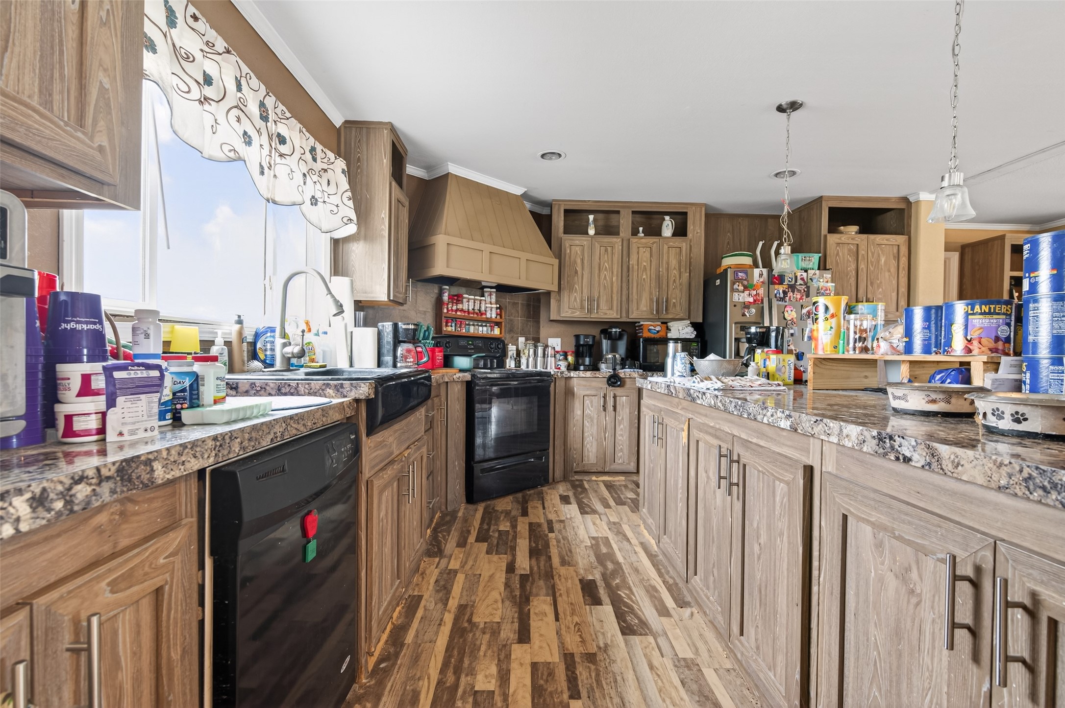 3588 Center Hill Road Bellville, TX 77418 - Photo 13 of 34 Kitchen