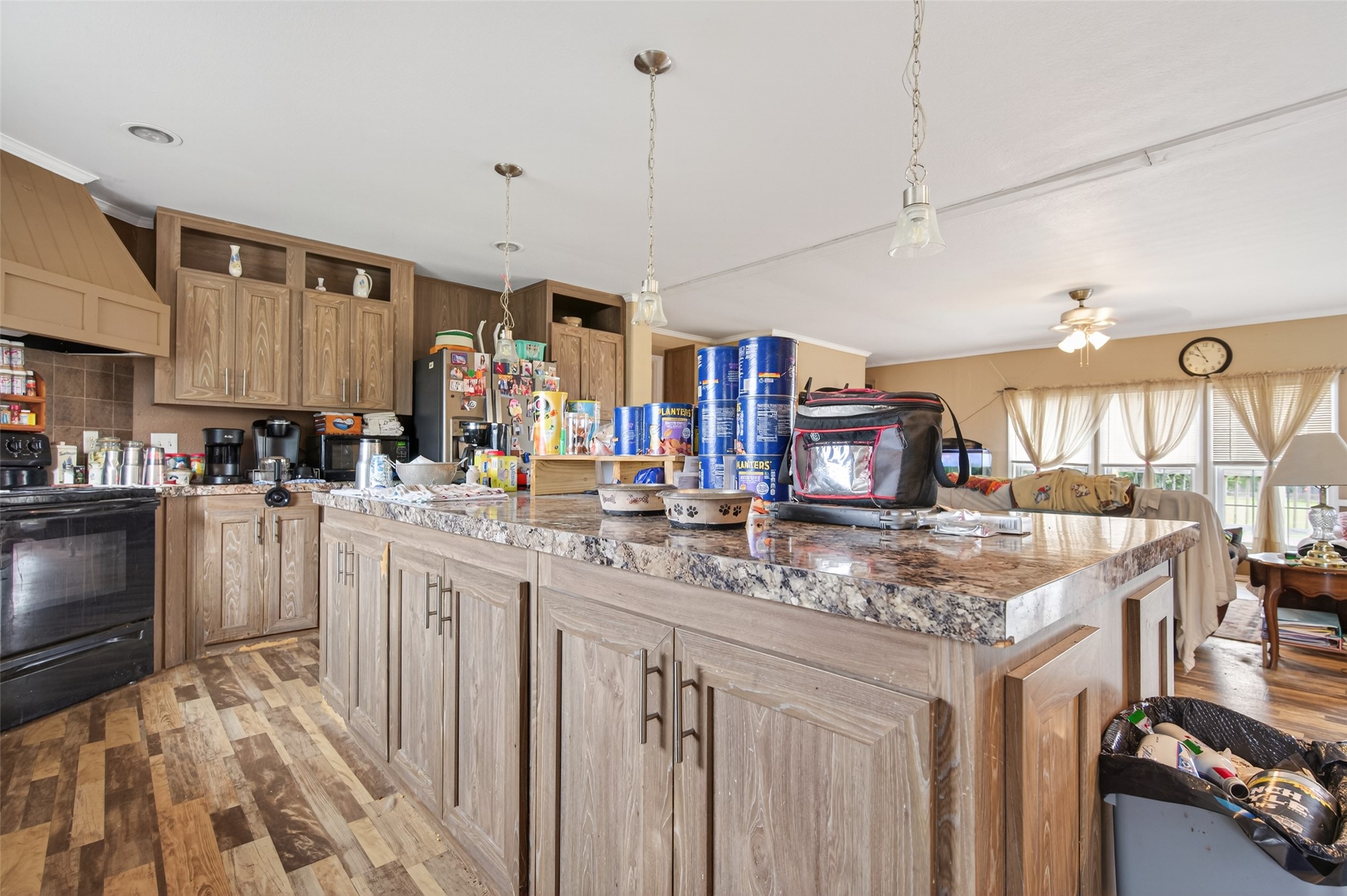 3588 Center Hill Road Bellville, TX 77418 - Photo 14 of 34 Kitchen