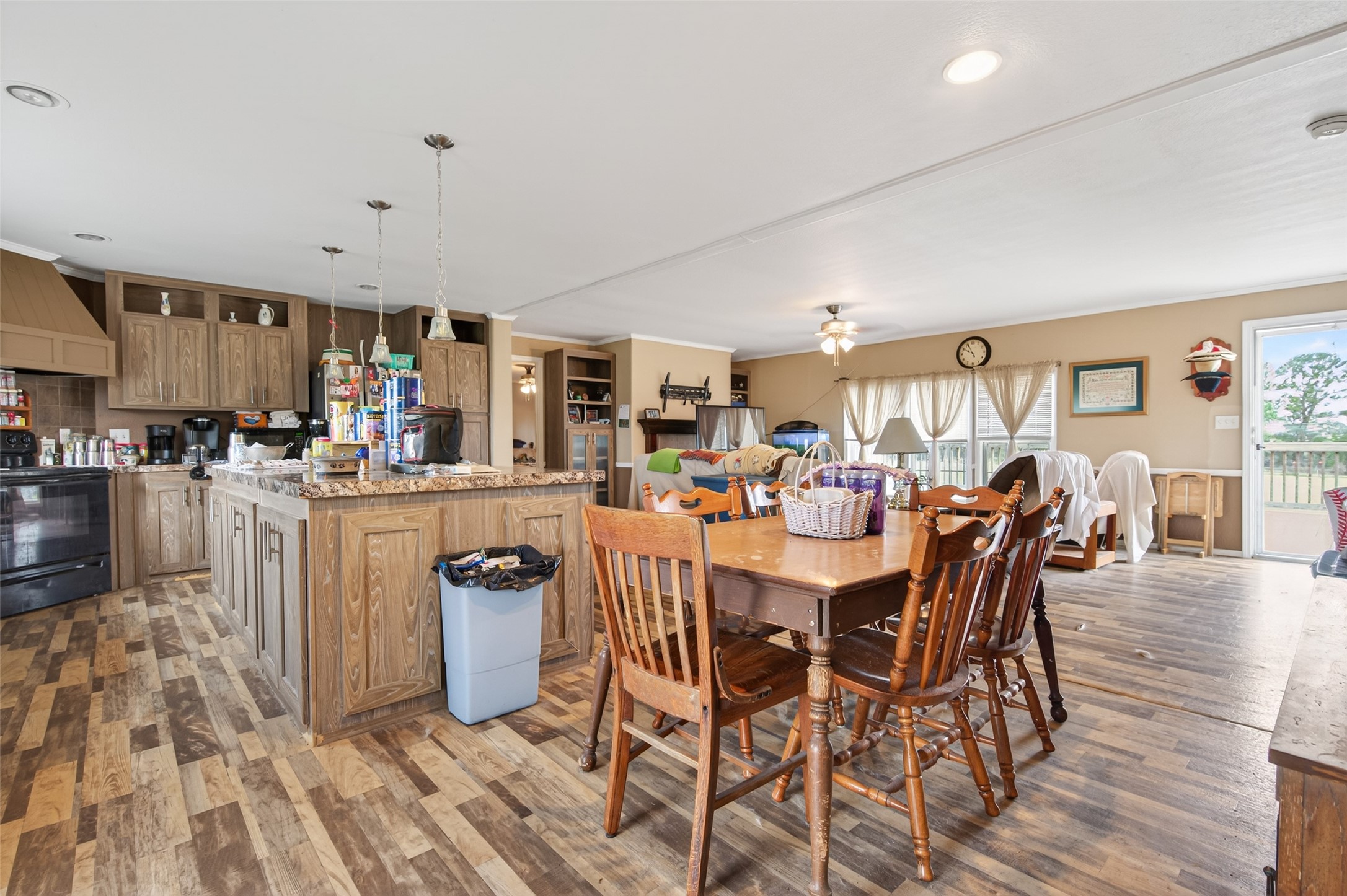 3588 Center Hill Road Bellville, TX 77418 - Photo 16 of 34 Kitchen