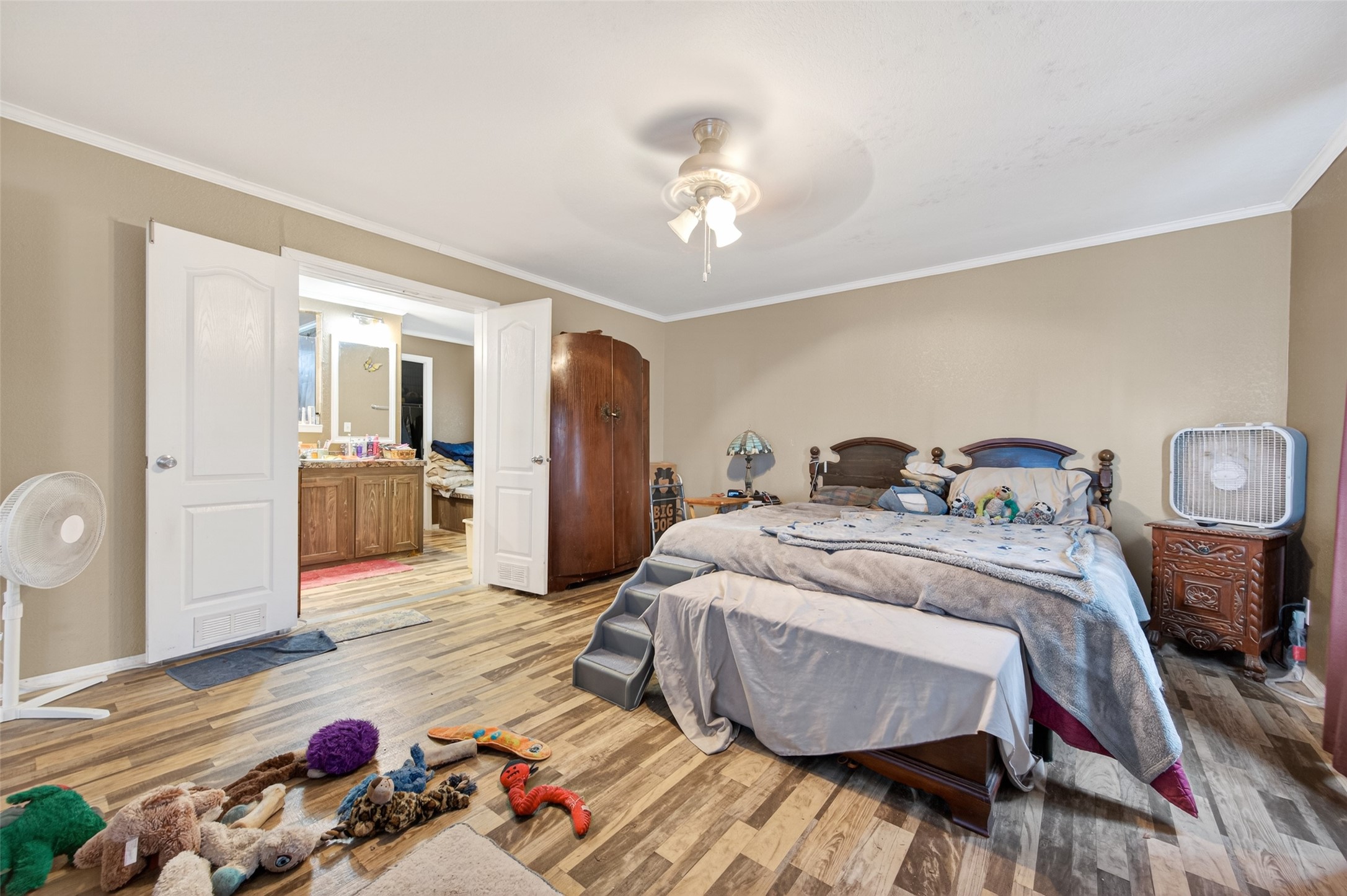 3588 Center Hill Road Bellville, TX 77418 - Photo 18 of 34 Primary Bedroom