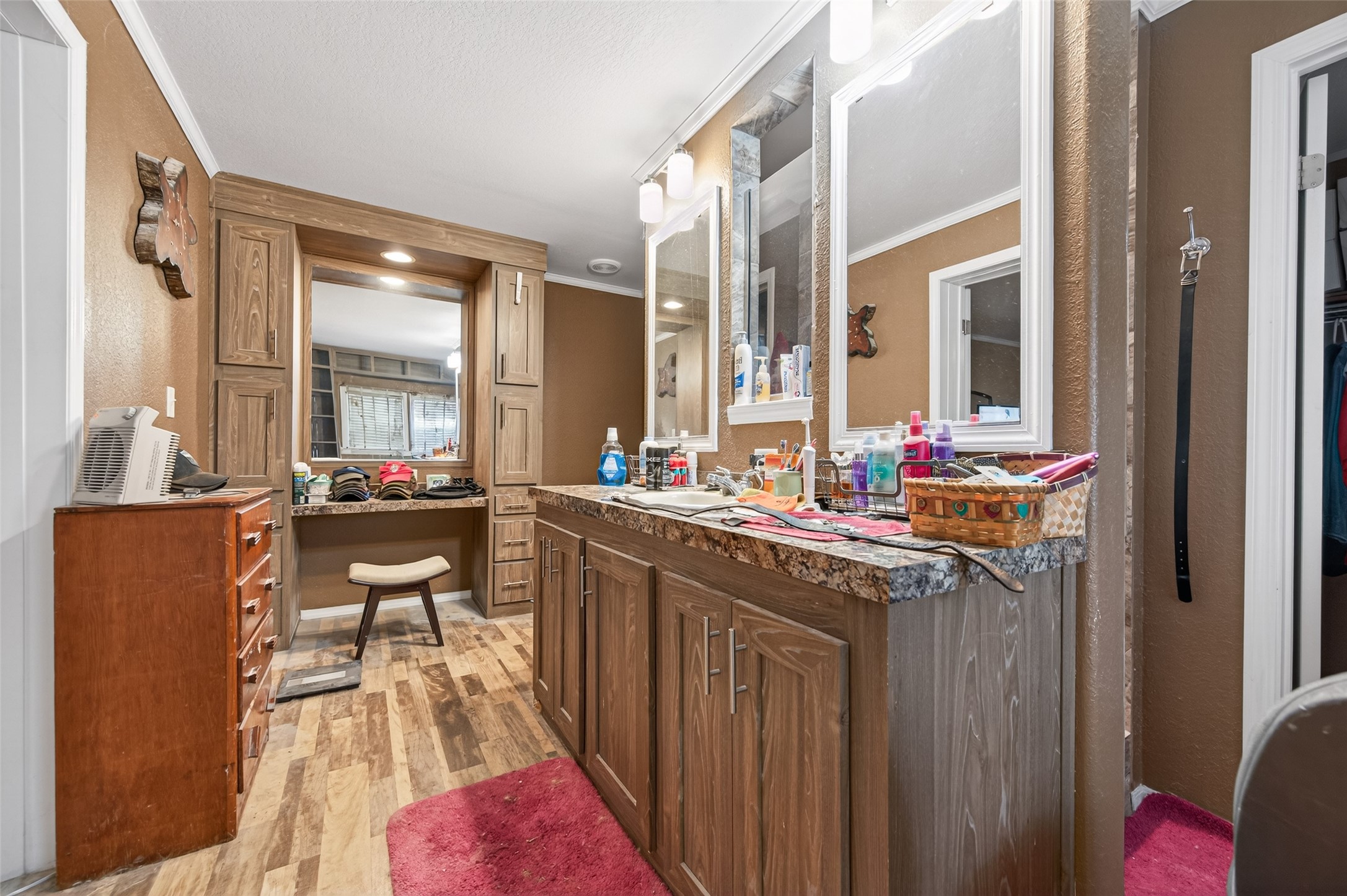 3588 Center Hill Road Bellville, TX 77418 - Photo 23 of 34 Primary Bathroom