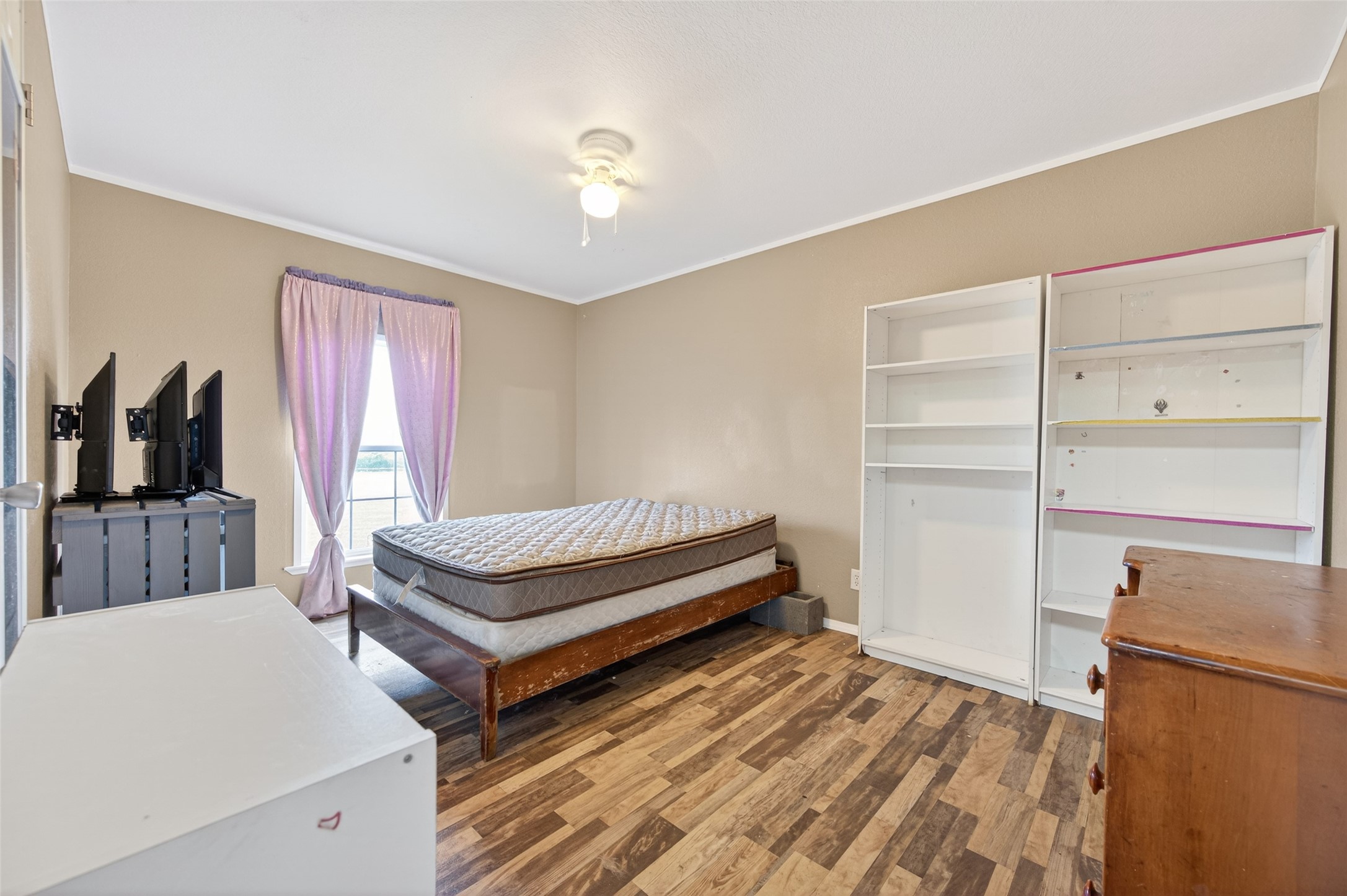 3588 Center Hill Road Bellville, TX 77418 - Photo 27 of 34 Bedroom 2