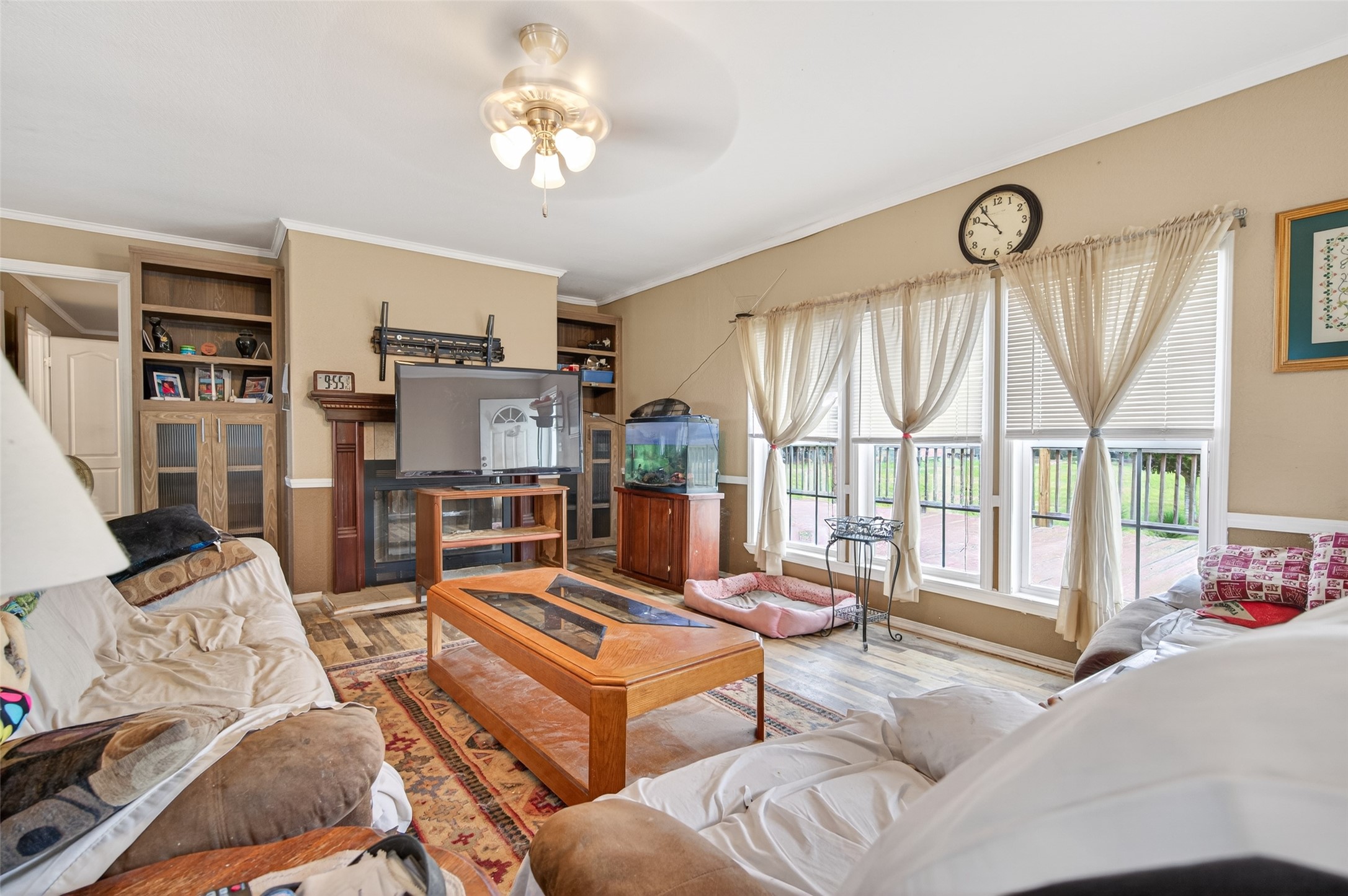 3588 Center Hill Road Bellville, TX 77418 - Photo 9 of 34 Living