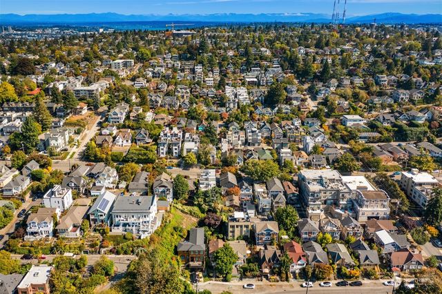 $960,000 | 1930 11th Avenue West, Seattle, WA 98119