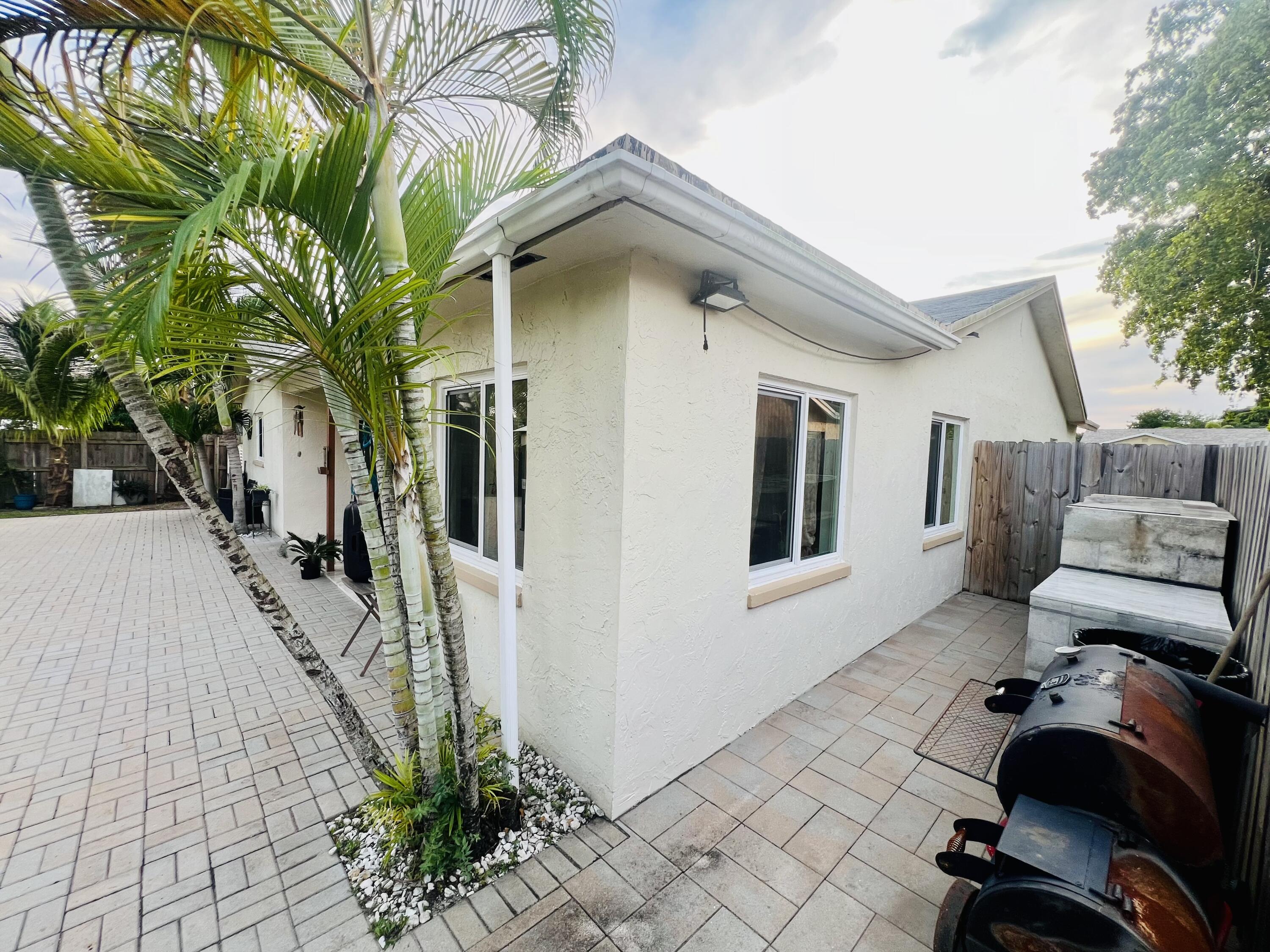 22744 Southwest 54th Way Boca Raton, FL 33433 - Photo 27 of 72 IMG_4082