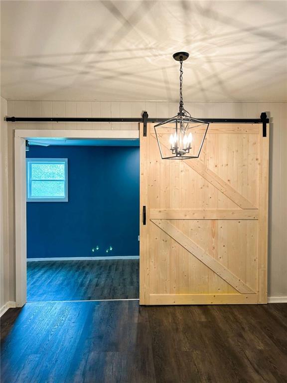 811 Cinderella Way Decatur, GA 30033 - Photo 25 of 33 a room with wooden floor