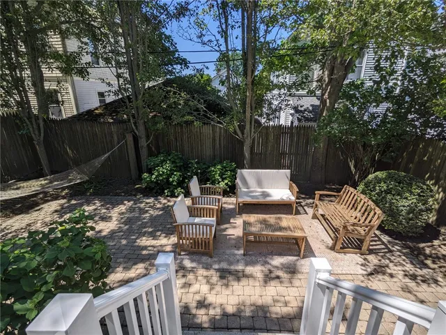 $725,000 | 16 Dartmouth Street, Newport, RI 02840