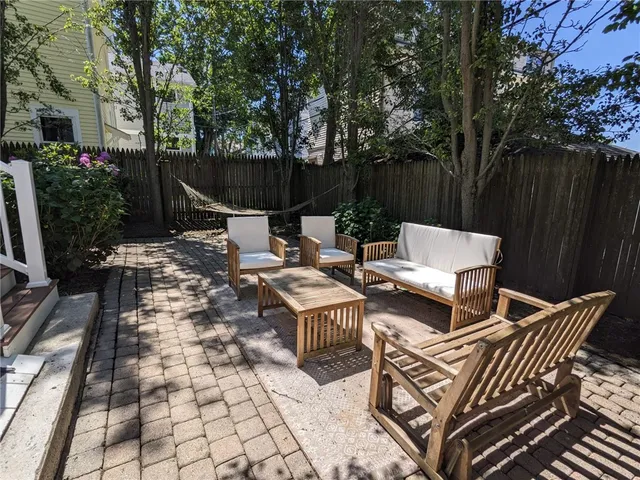 $725,000 | 16 Dartmouth Street, Newport, RI 02840