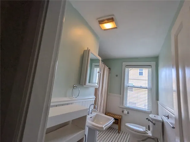 $725,000 | 16 Dartmouth Street, Newport, RI 02840