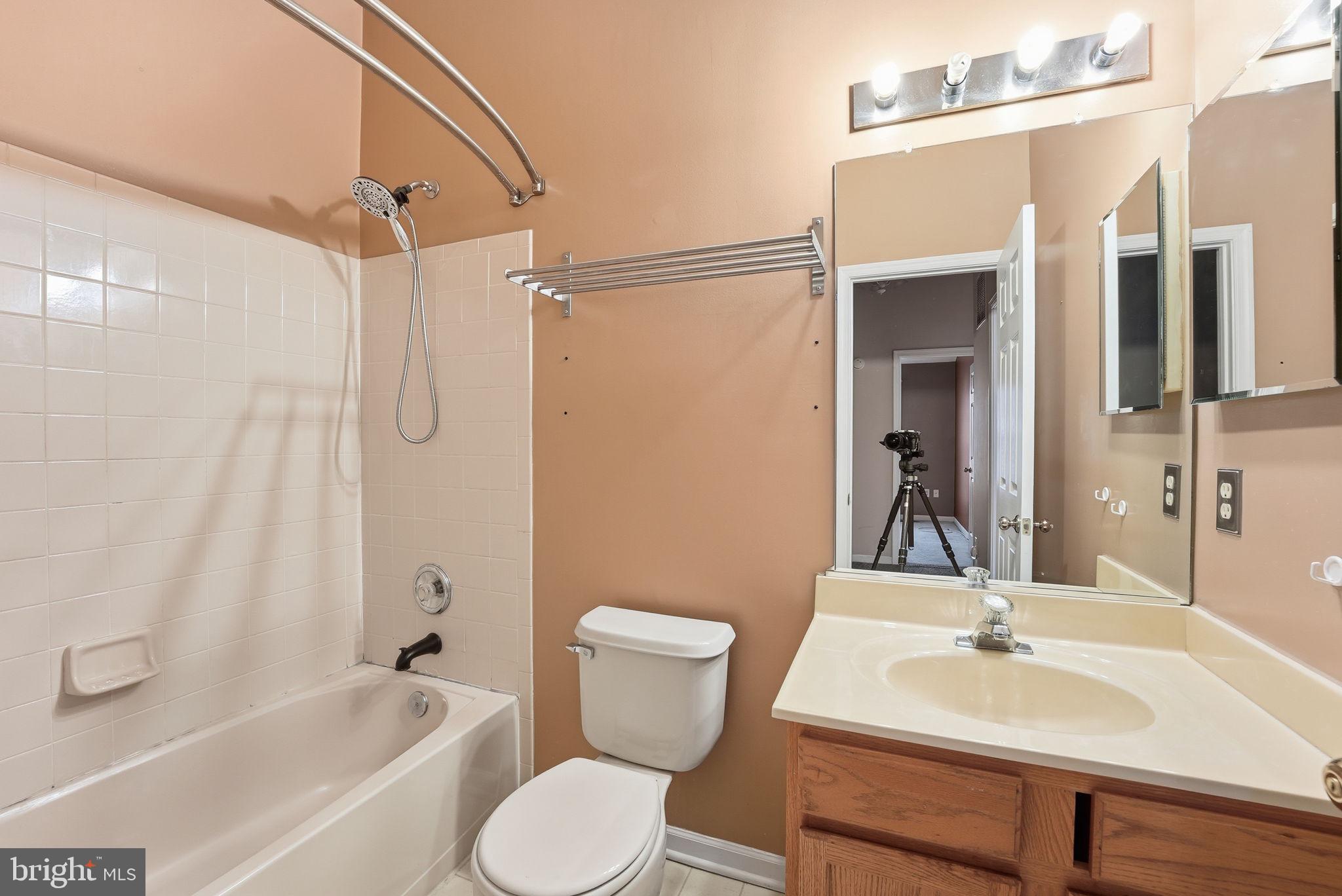 3623 Matlock Place Waldorf, MD 20602 - Photo 18 of 33 Shared Full Bath on Top Level