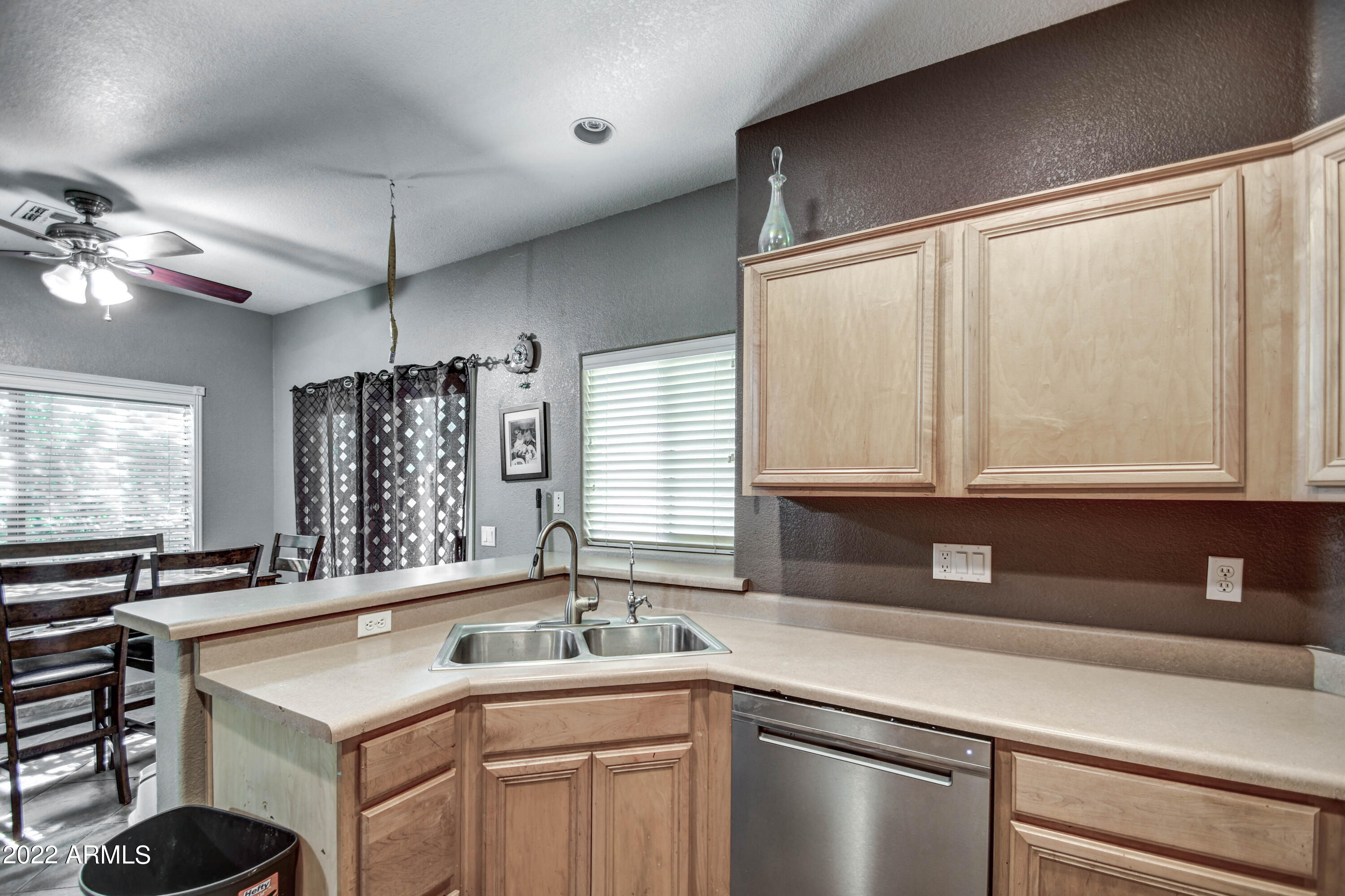 3676 East Derringer Way Gilbert, AZ 85297 - Photo 14 of 35 KITCHEN 5