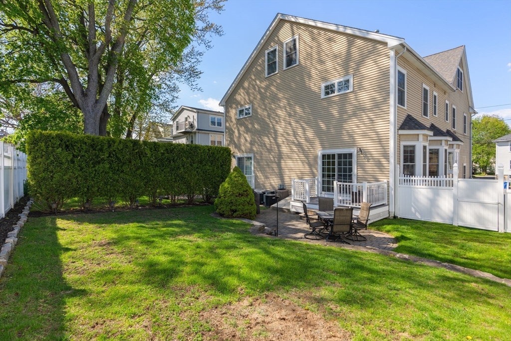 249 Robbins Street Waltham, MA 02453 - Photo 24 of 34