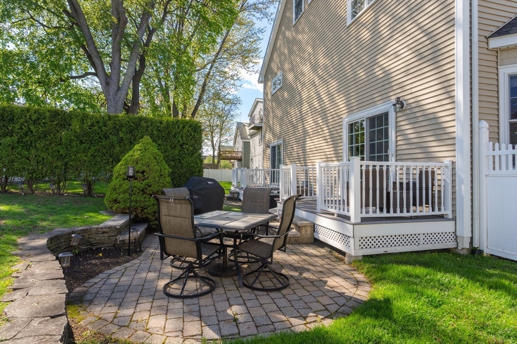 249 Robbins Street Waltham, MA 02453 - Photo 26 of 34