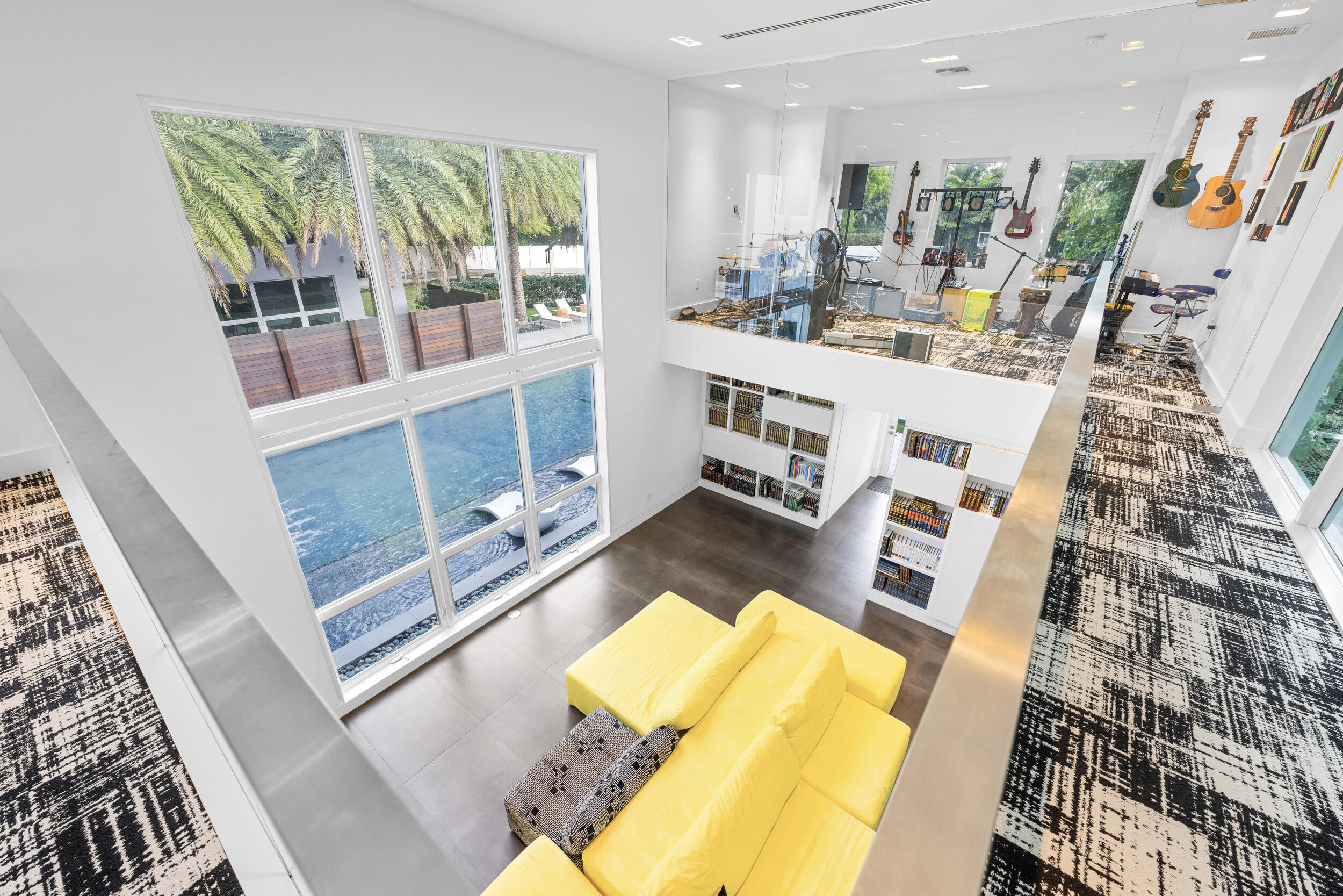 7047 San Sebastian Circle Boca Raton, FL 33433 - Photo 26 of 95 loft hallway