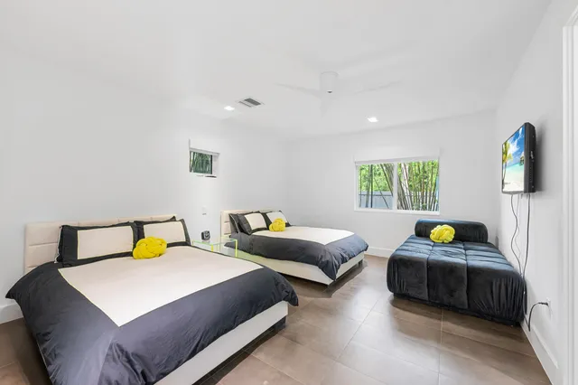 $8,500,000 | 7047 San Sebastian Circle, Boca Raton, FL 33433