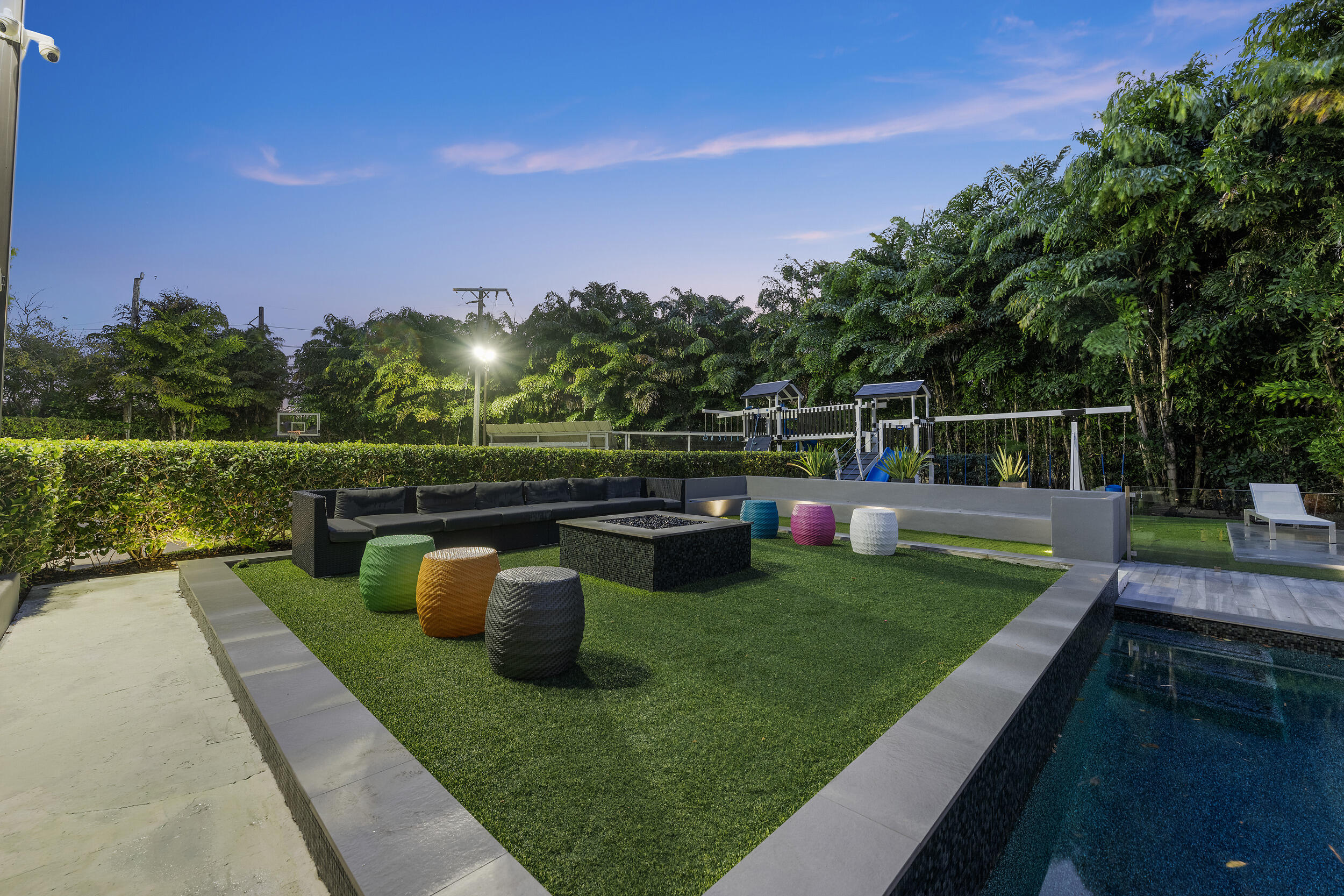 7047 San Sebastian Circle Boca Raton, FL 33433 - Photo 69 of 95 a view of a garden with sitting area