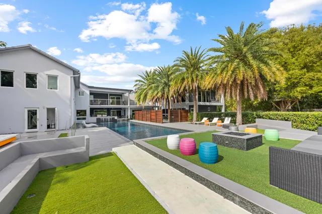 $8,500,000 | 7047 San Sebastian Circle, Boca Raton, FL 33433