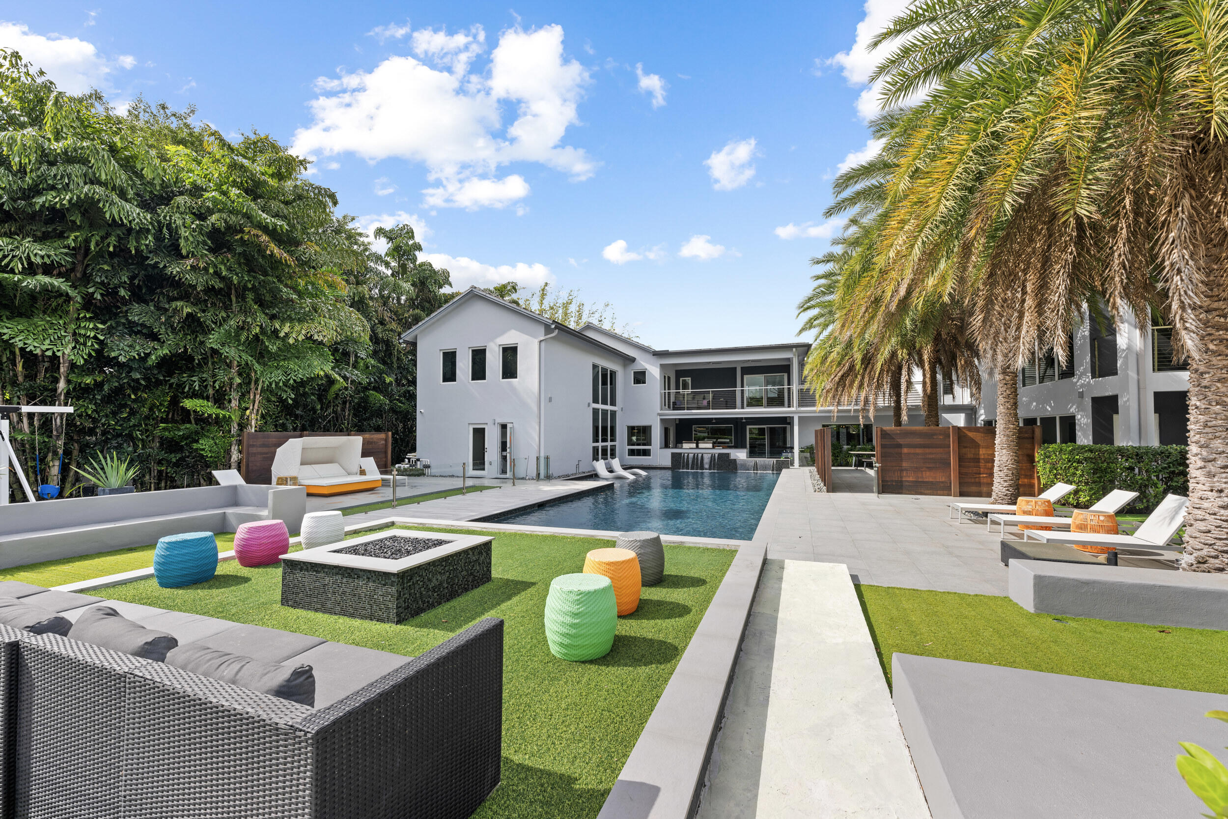 7047 San Sebastian Circle Boca Raton, FL 33433 - Photo 78 of 95 backyard