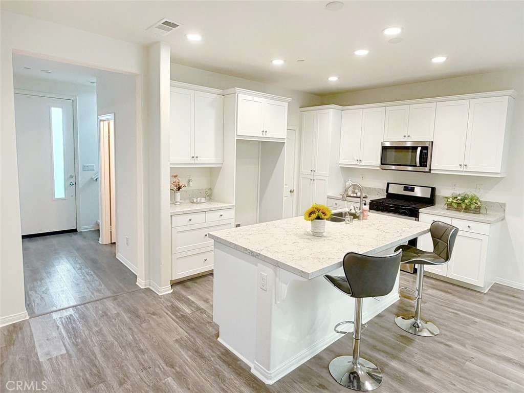 10532 Wilding Drive Rancho Cucamonga, CA 91730 - Photo 3 of 29